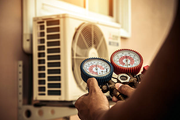 Professional Hvac Maintenance technician working in Hecker, IL